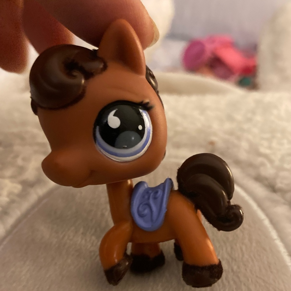 LPS Brown Toy Horse with Purple Saddle